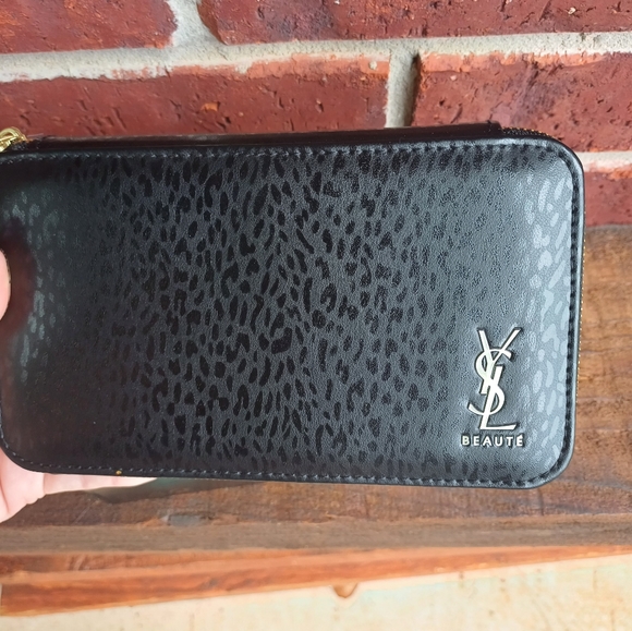 NIB Yves Saint Laurent Beauty Set of 5 Full Size Lipsticks - Picture 4 of 6